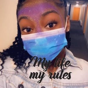 Meet your Posher, Janessa